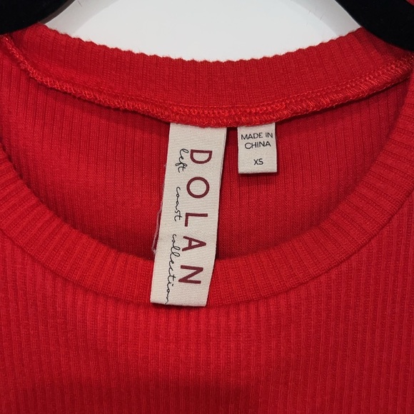 Red top - Picture 3 of 6